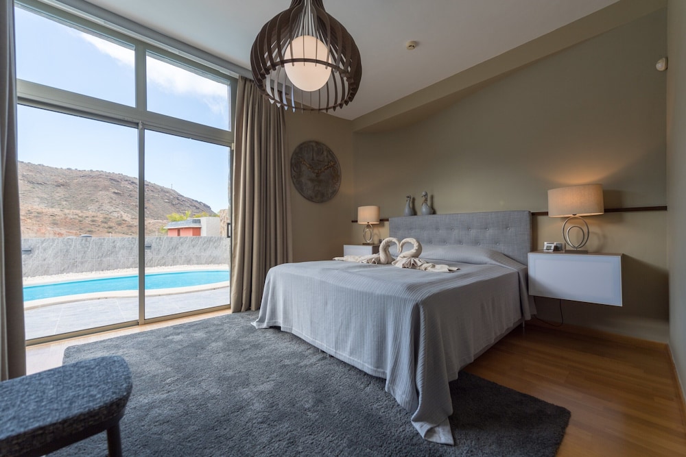 Villa in Anfi Tauro Near Beach & Golf