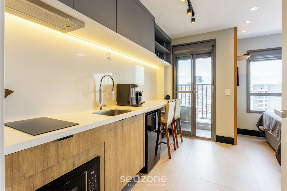 Modern Apartments With Fitness Area and Coworking in the Best Location of Pompeia, SP - DIO