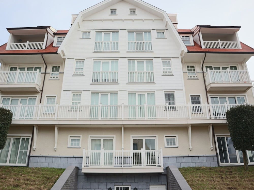 Apartment in Nieuwpoort With Central Location