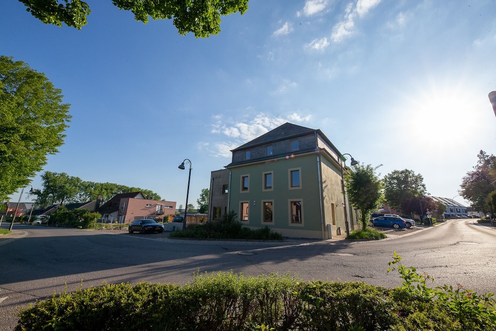 Photo 18