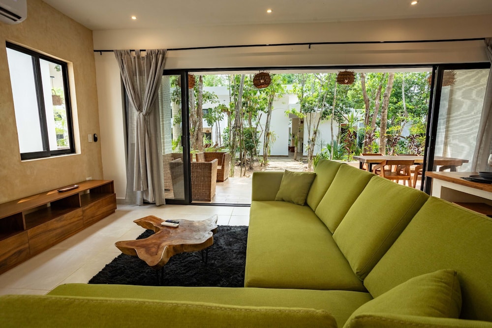 Villa Hormiguero Pool AC Internet Beach Club