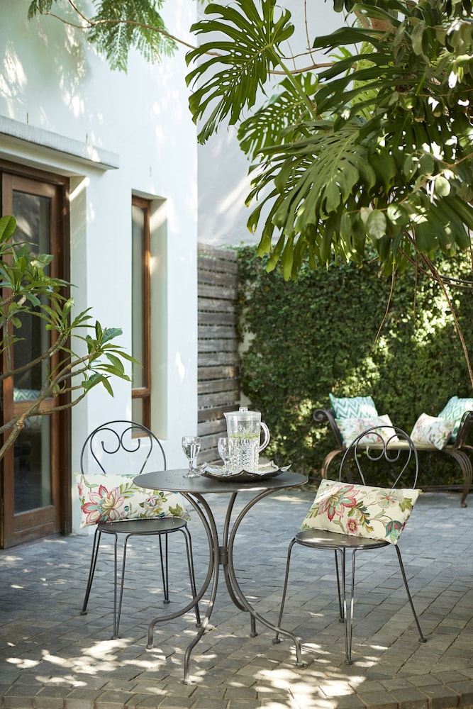 Bayflowers Guesthouse