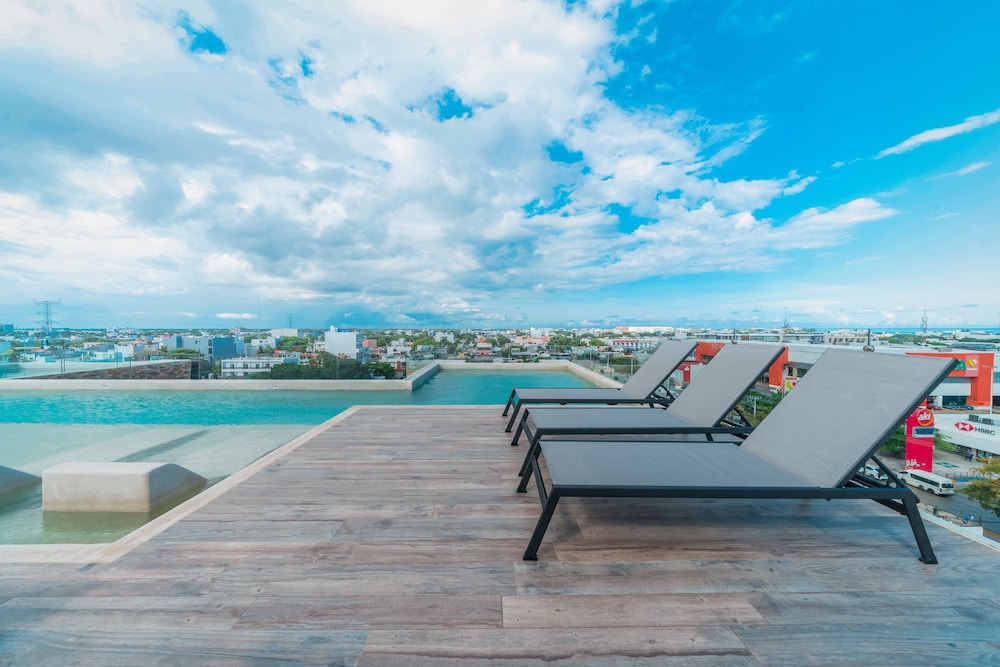 1 Bedroom Condo Pool & Gym - Veranto 210