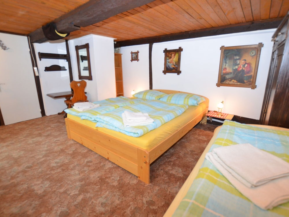 Chalet in Ore Mountains Near Ski Slopes view 4