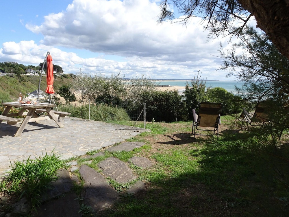 Villa in Normandy With Beach Access