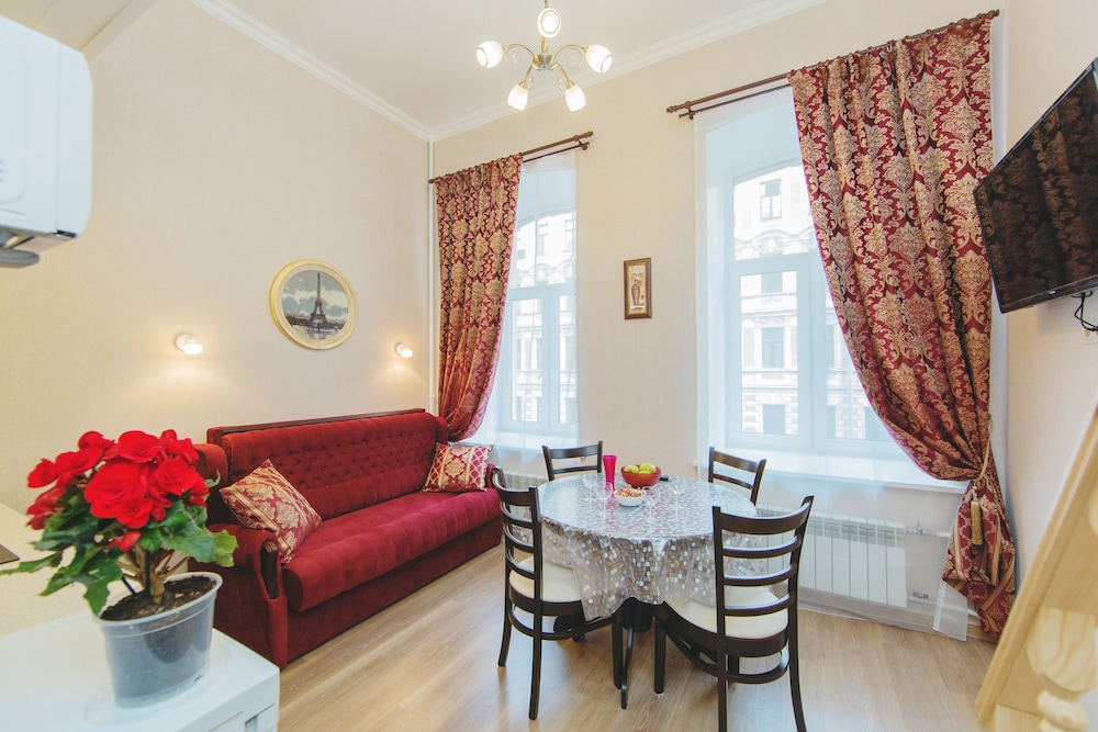 Duplex Apartments on Pushkinskaya 9