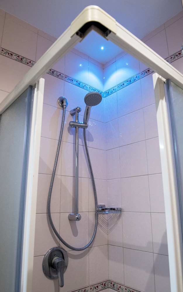 Suites Marilia Apartments