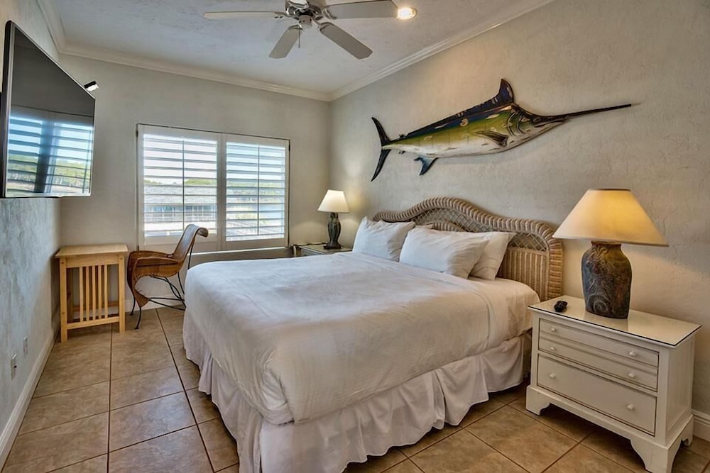 Luna Sea 4 Bedroom Holiday Home by Five Star Properties