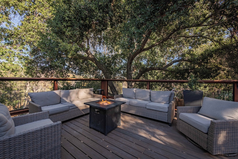 Downtown Treehouse