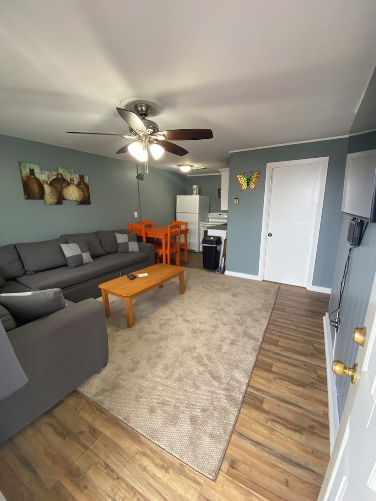 23 B ST Apartments