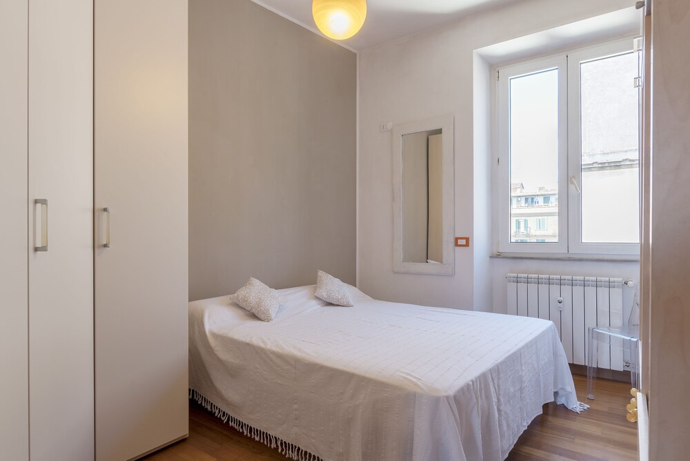 Colosseo & Colle Oppio Charming Apartment