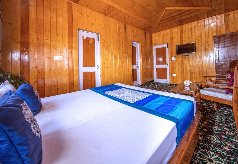 The Mountridge Resort Aharbal view 5