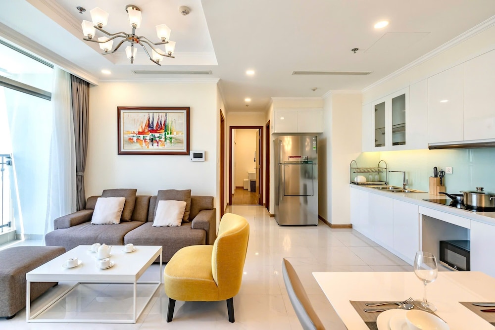 Landmark Plus . Vinhomes Central Park