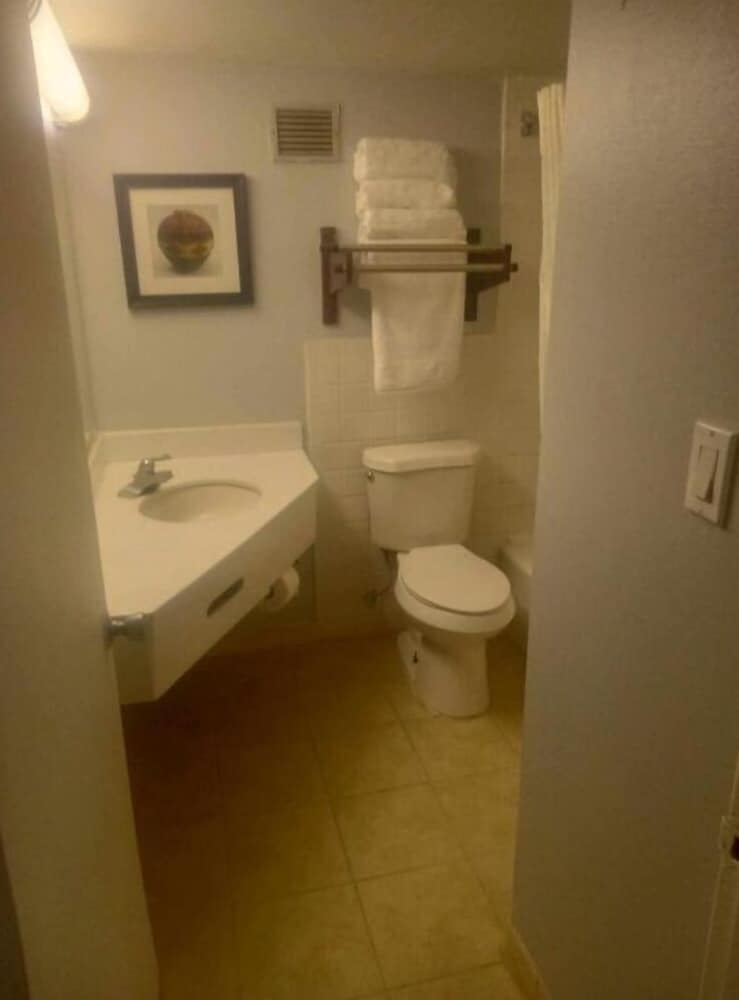 Signature Hotel