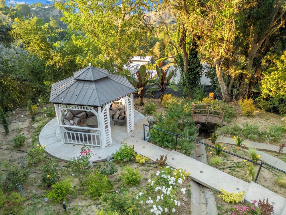 Los Angeles Vacations - Bel Air Yacht Mansion - Property Image 18