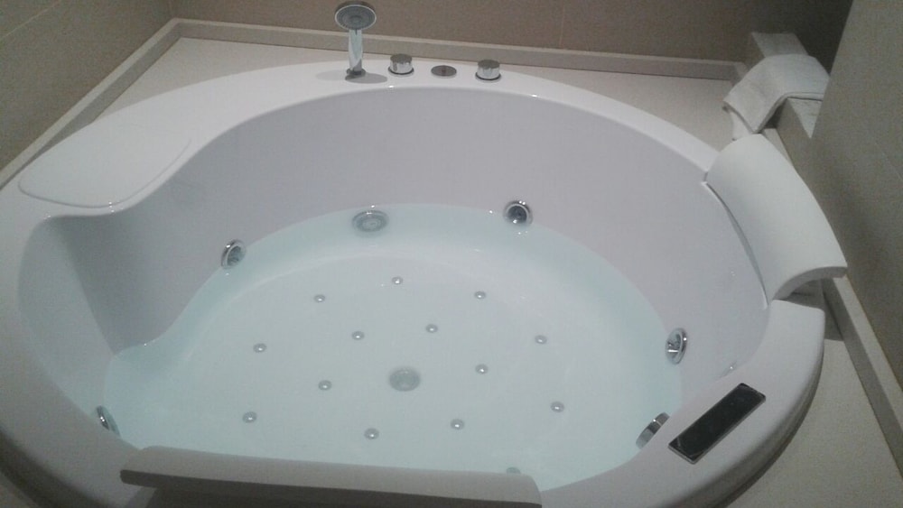 Dea Roma Inn