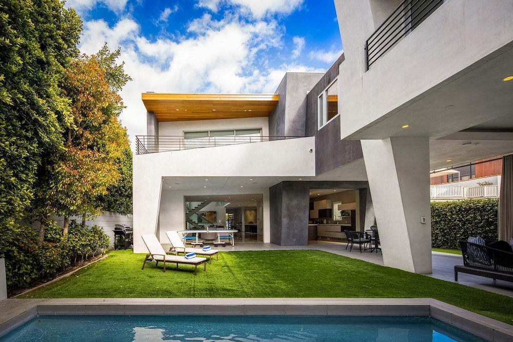 Alfred Villa - Image 2