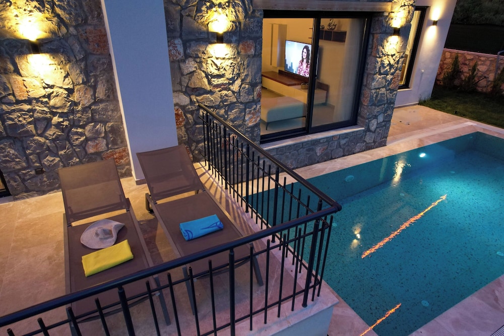 Yaka Esinti Villa