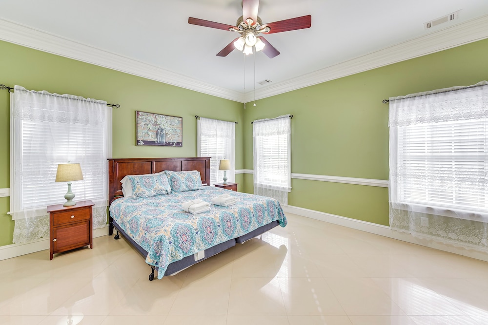 5 Mi to Beach: Spacious Home on Hilton Head Island