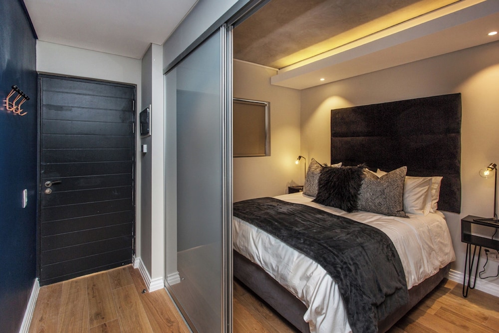 Docklands Deluxe Apartments by ITC Hospitality