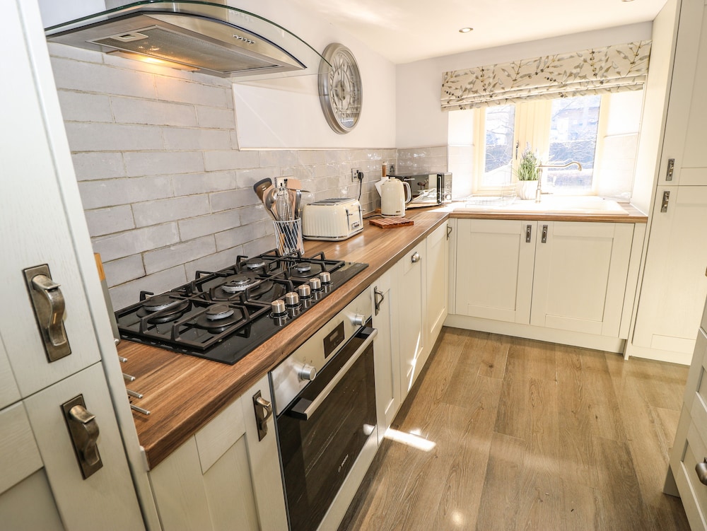 Kingfisher Cottage