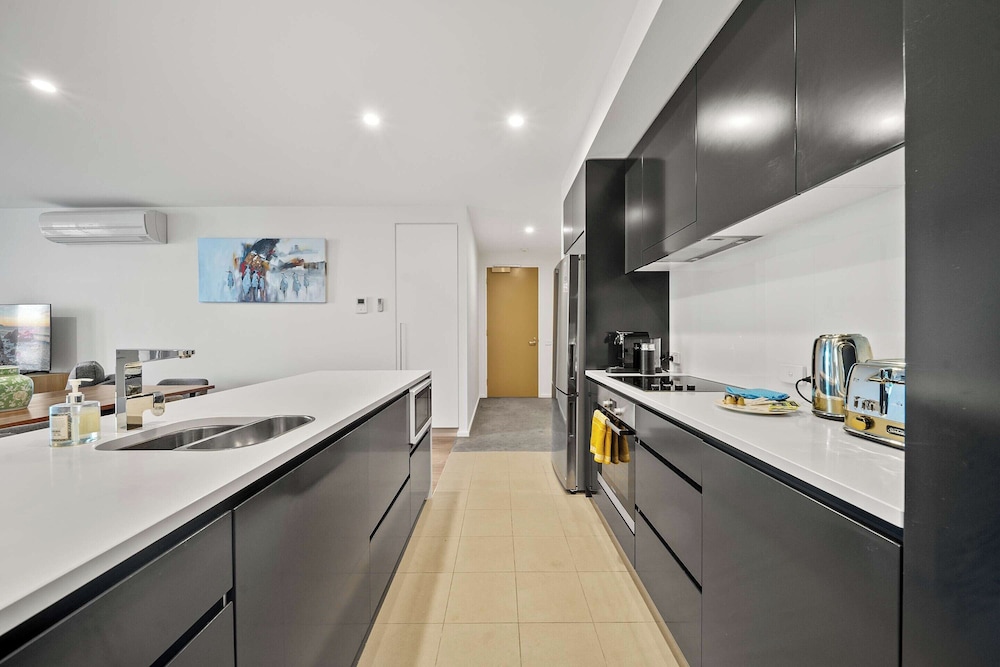 Tranquil 1-bed Apartment in Kingston Foreshore