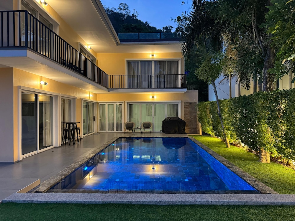 Luxury with Ocean Views&Private Rooftop