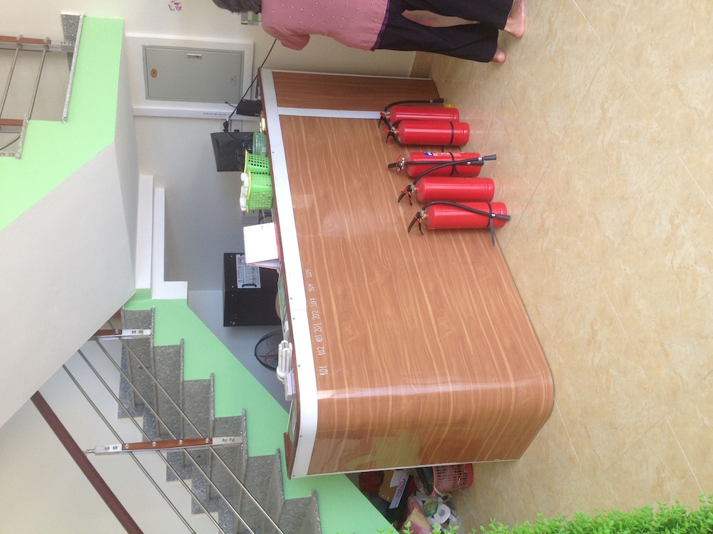 Lobby & Reception