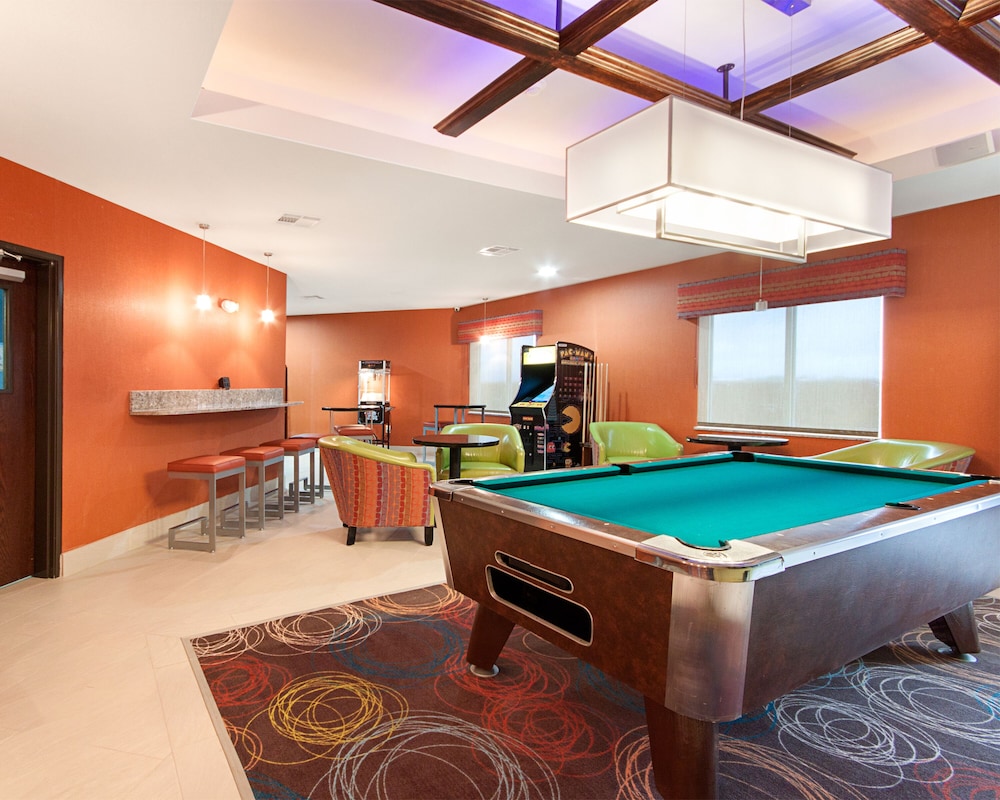 Hobbs Vacations - MainStay Suites - Property Image 37