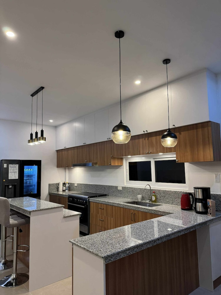 Oia Suites