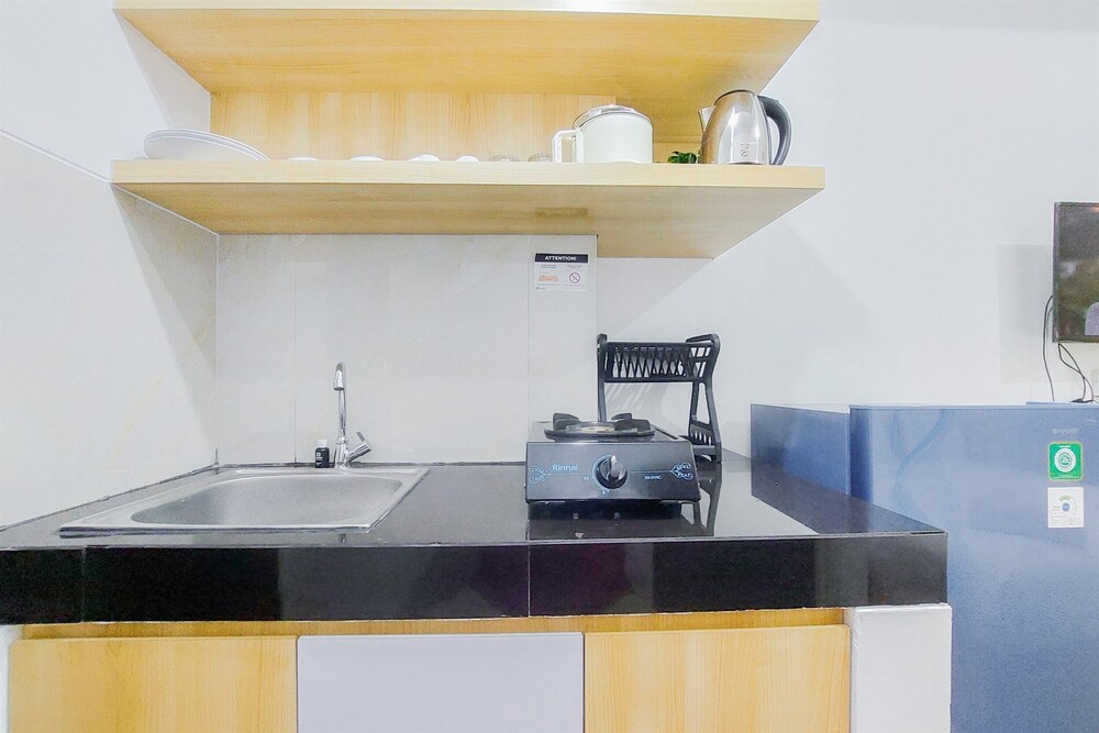Simply Look Studio At Serpong Garden Apartment
