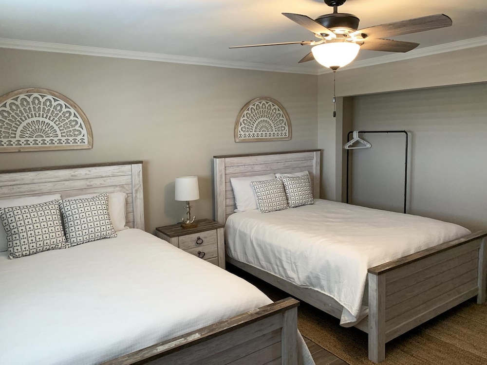 Breakers East by Southern Vacation Rentals