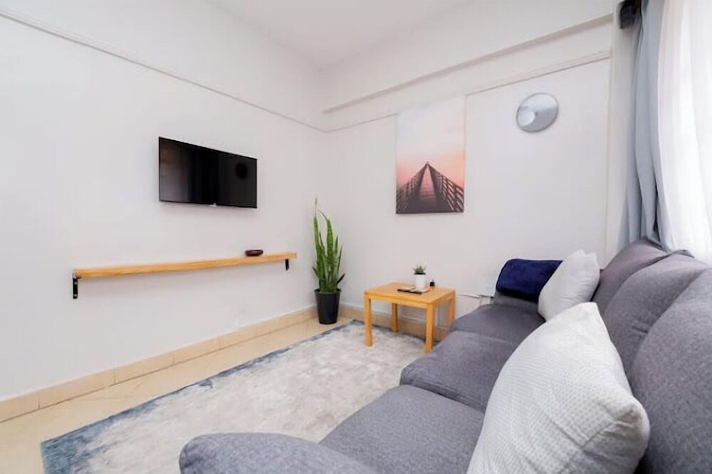Lux Suites Bida Furnished Apartments