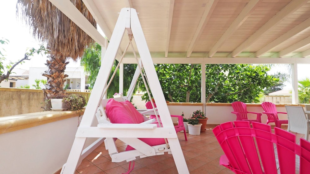Villa Bellavista 8 Guests 3 Bedrooms by the sea