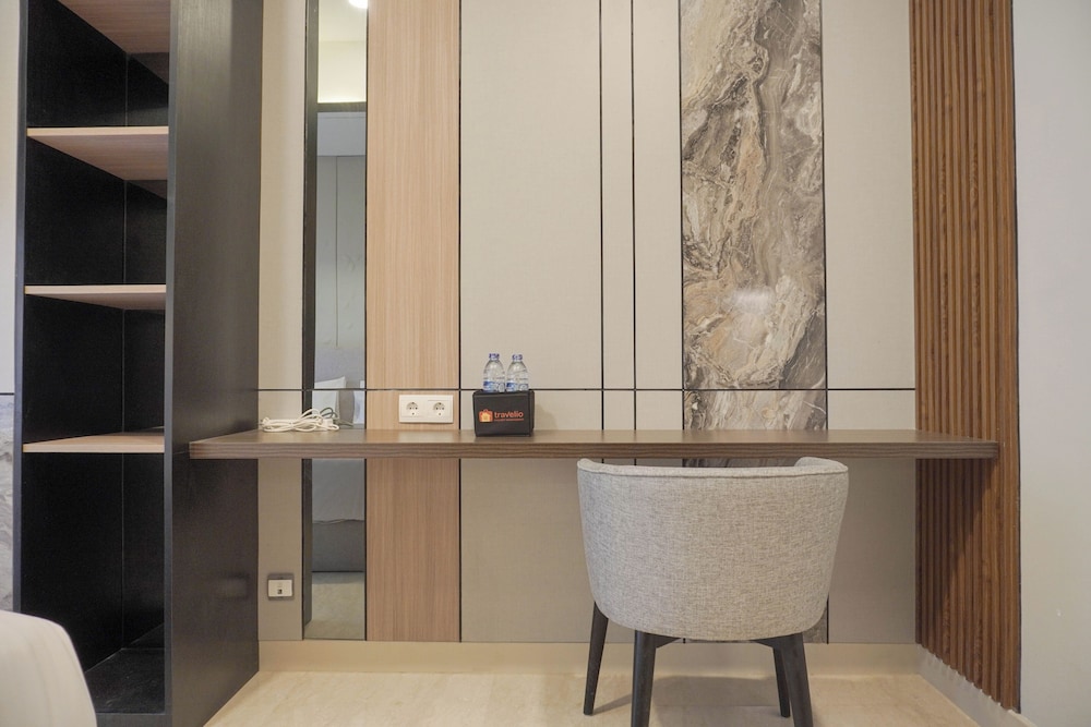 Comfort Living Apartment Studio At Arumaya Residence
