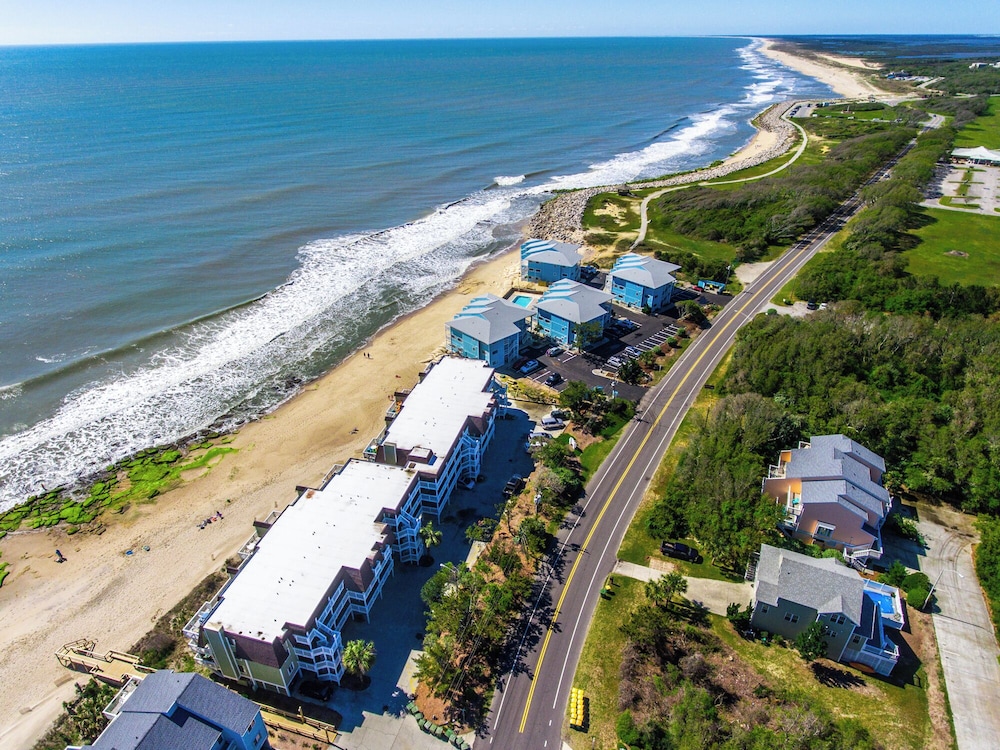 Ocean Dunes by Carolina Retreats