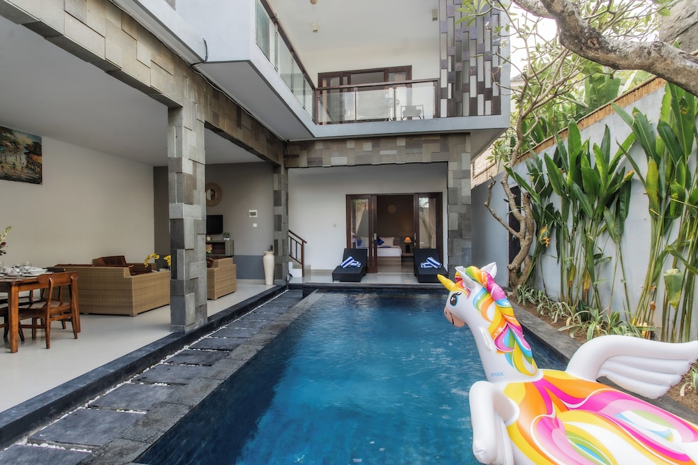 Villa Taman Bali Kerobokan 2