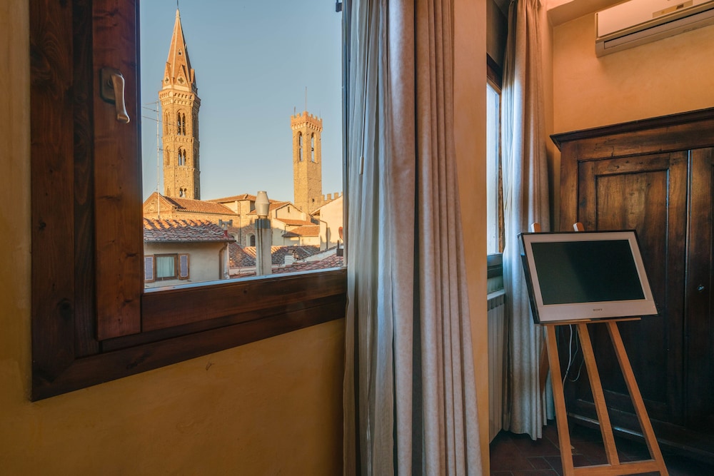 In Piazza della Signoria - Residenza d'Epoca