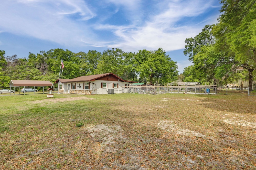 Boat, Hike, & Golf: Inviting Inverness Getaway!