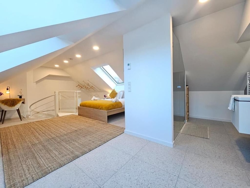 New 2BR Flat in Limpertsberg City center
