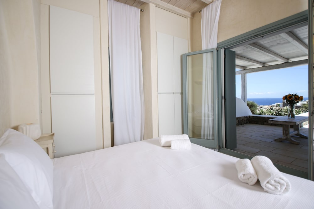 Bluewave Villa