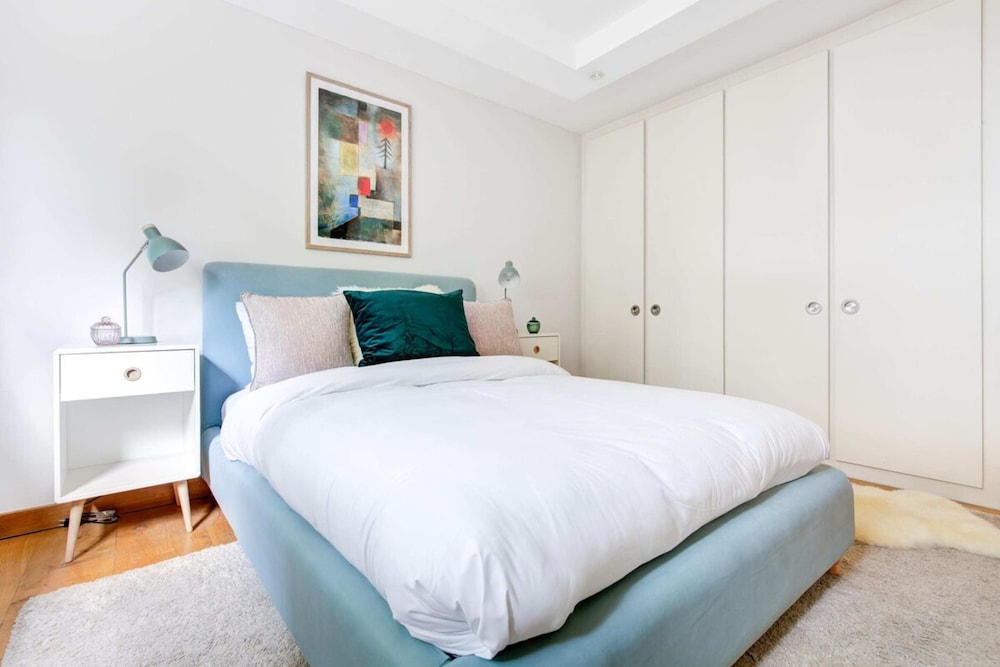 Modern Notting Hill 2 Bedroom Near Royal Oak Tube