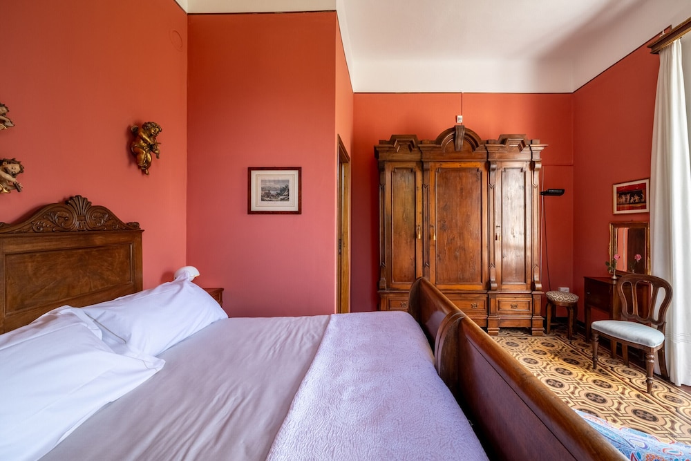 Emilia Gemstone Apartment by Wonderful Italy