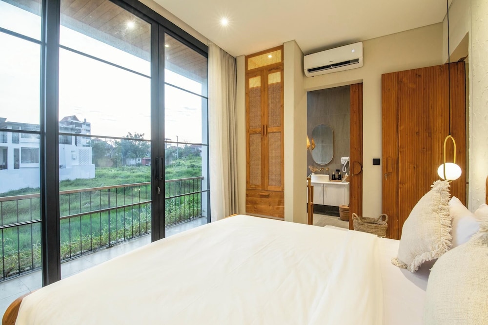 Modern 2BR Villas 5-min Walk to Canggu Beach