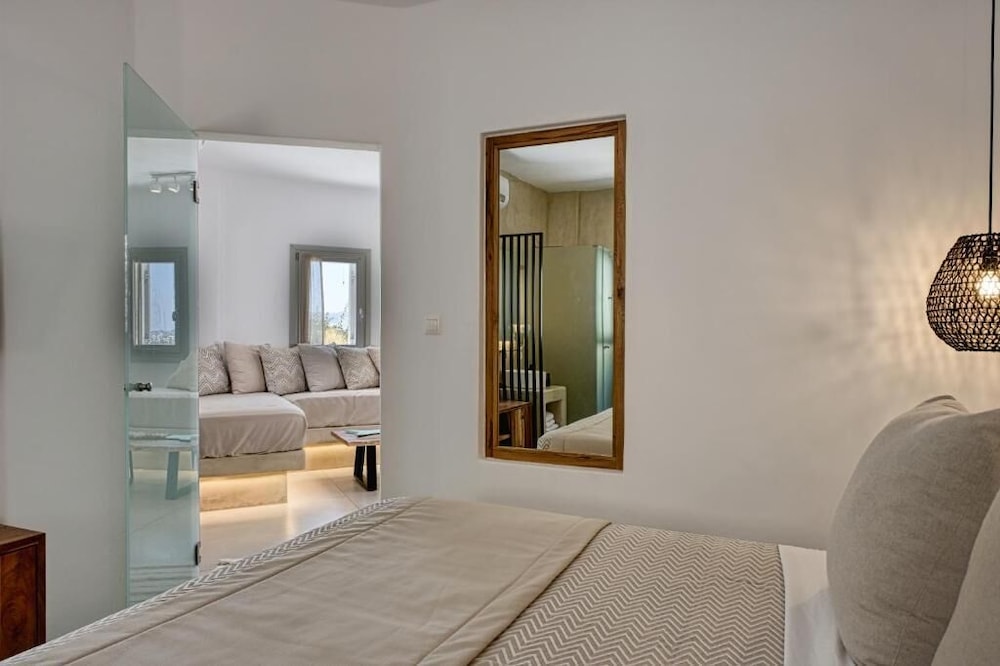 Aloft Suites Mykonos Island