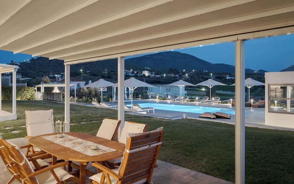 Ema's Guest House