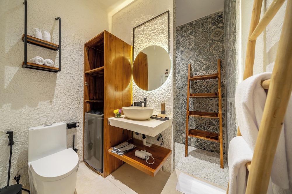 Sacred Jungle by EVDEkimi Ubud – Modern Villas and Apartments with Kitchens, Pools, & Personalized Concierge Service