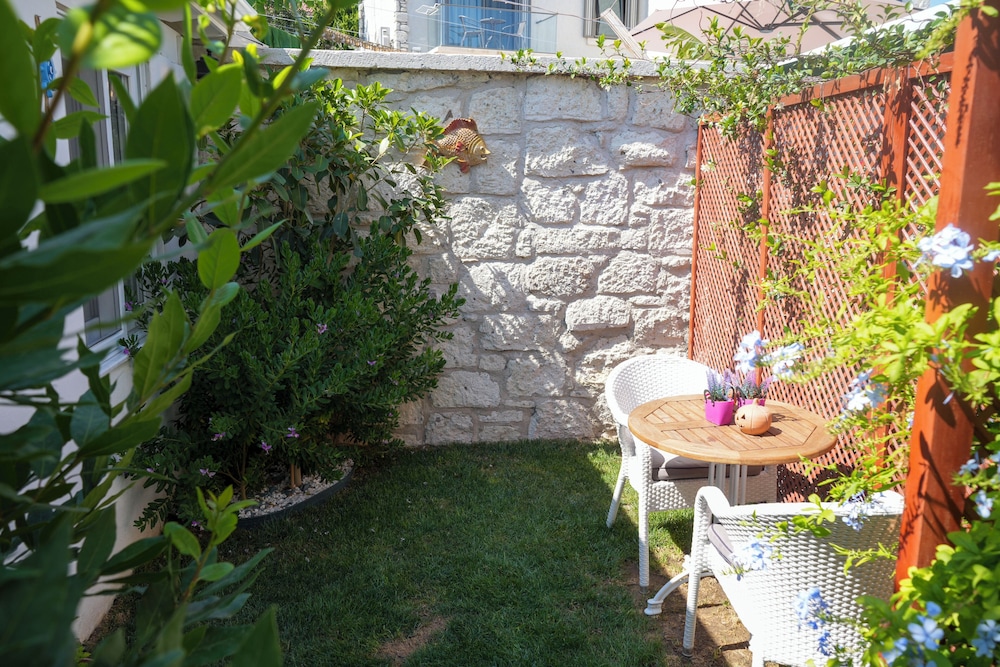 Müzeyyen Hanım Konağı Alaçatı - Image 24