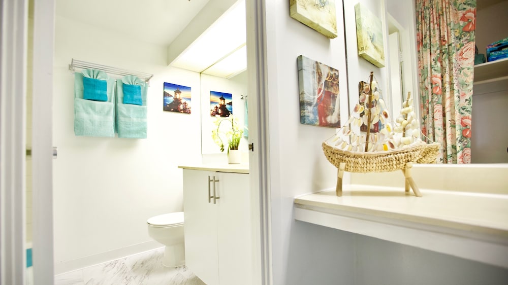 Tropical Studios at Marine Surf Waikiki