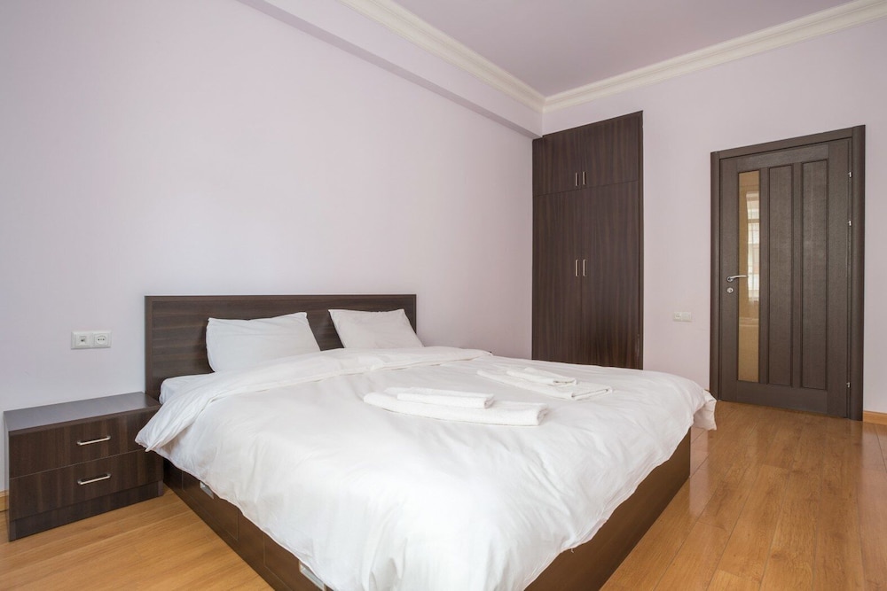 Stay Inn on Yekmalyan St